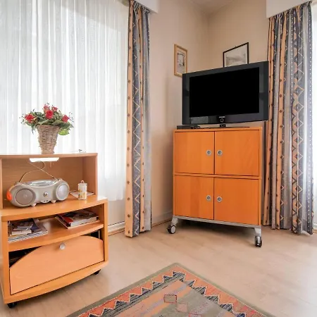 Snug In Close To Sea Apartment *